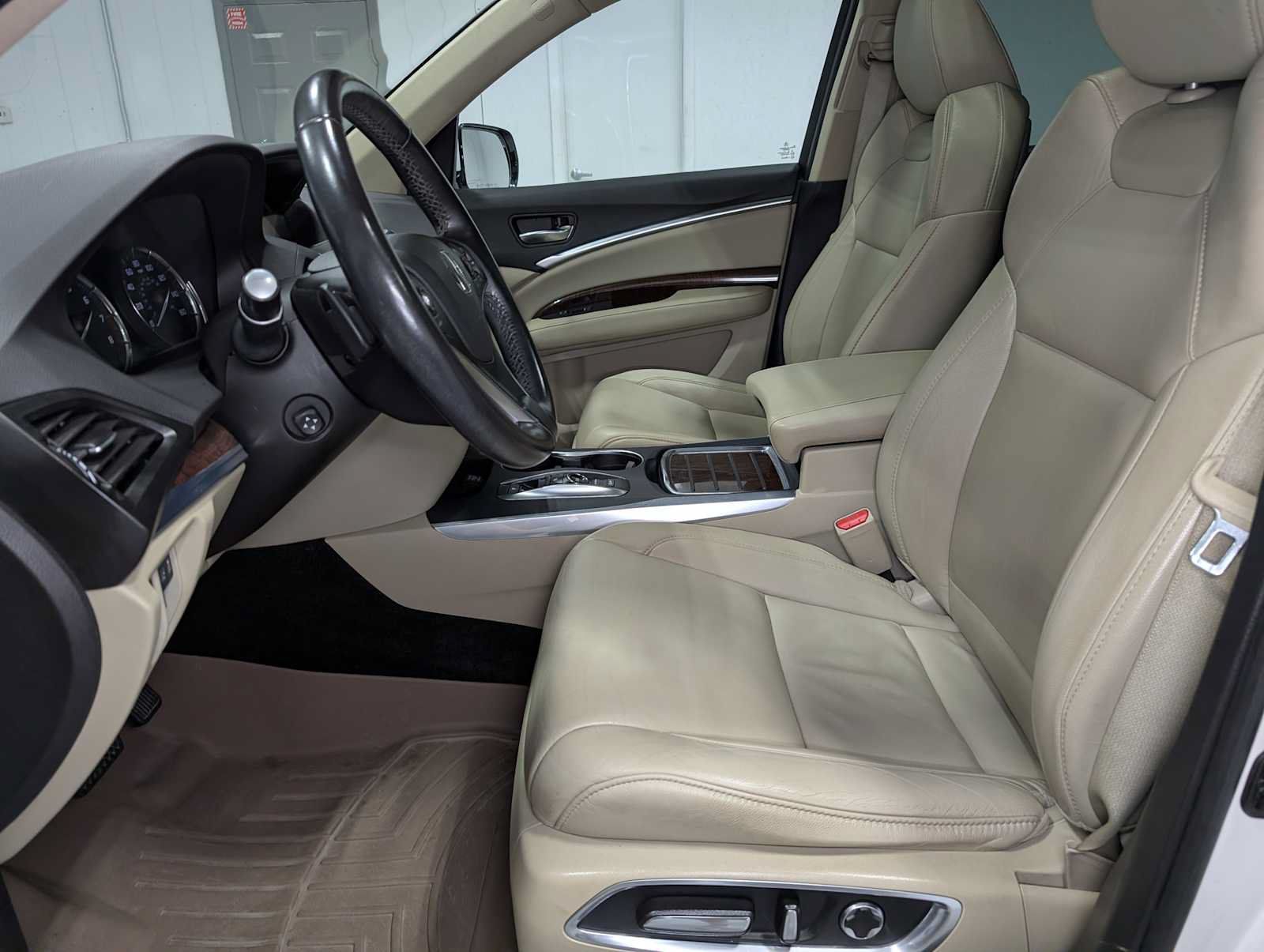 Used 2020 Acura MDX SH-AWD image 4