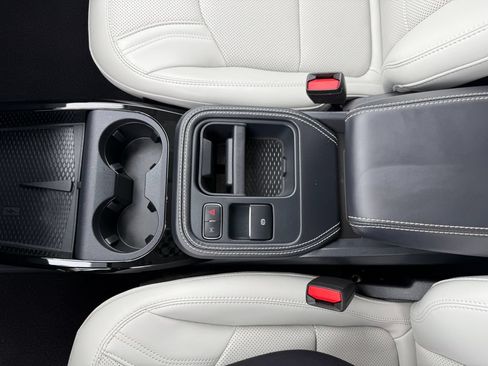 Certified 2025 Ford Mustang Mach-E Premium AWD/4WD image 32