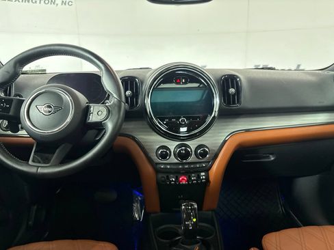 Used 2024 MINI Cooper Countryman S w/ Signature Upholstery Package FWD image 27