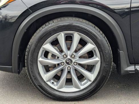 Used 2019 INFINITI QX50 Luxe w/ Navigation Package FWD image 40