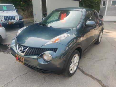 Used 2014 Nissan Juke SV AWD/4WD image 2