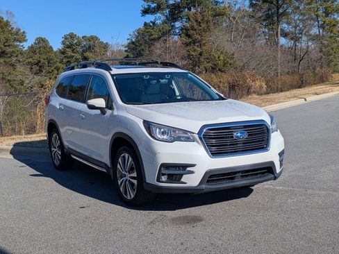 Used 2022 Subaru Ascent Limited w/ Technology Package image 3