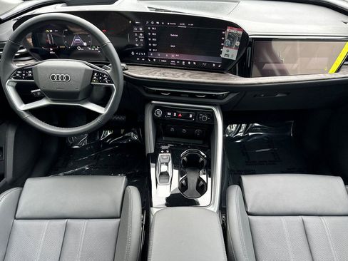 New 2025 Audi Q5 Prestige image 12