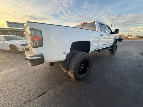 Used 2016 GMC Sierra 3500 Denali w/ Duramax Plus Package image 3