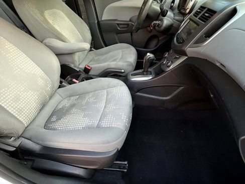 Used 2014 Chevrolet Sonic LS image 20