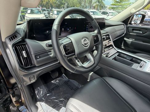 Certified 2026 Nissan Armada SV AWD/4WD image 10