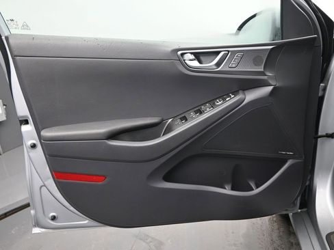 Used 2021 Hyundai Ioniq Limited image 12