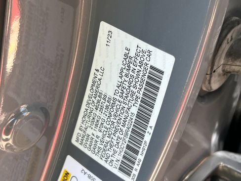 Used 2024 Honda Accord Sport image 27