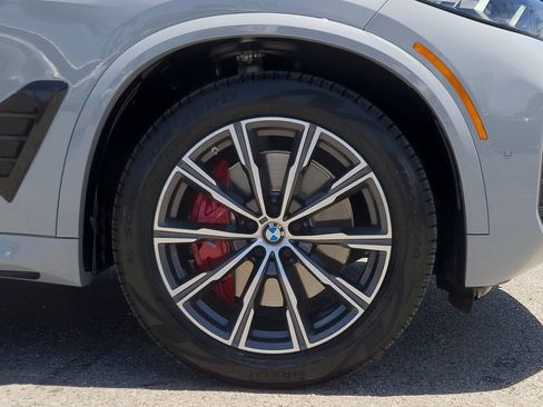 Certified 2024 BMW X5 xDrive40i w/ M Sport Package AWD/4WD image 7