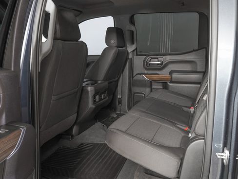 Used 2022 Chevrolet Silverado 1500 RST image 12