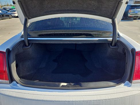 Used 2023 Chrysler 300 Touring w/ Sport Appearance Package image 29