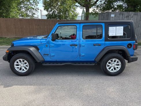 Used 2023 Jeep Wrangler Unlimited Sport AWD/4WD image 2