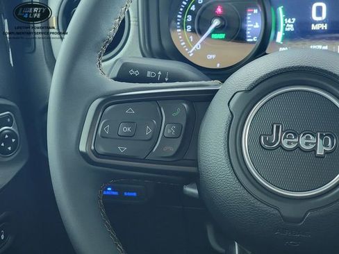 Used 2024 Jeep Wrangler Unlimited AWD/4WD image 26