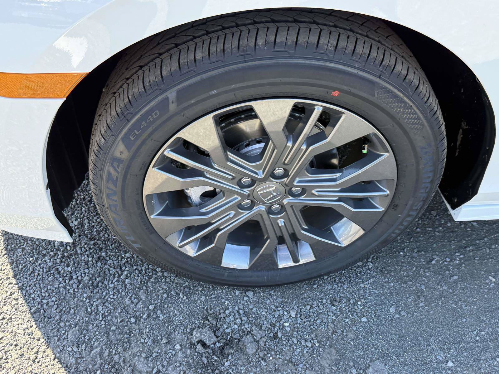 New 2027 Honda Odyssey Touring image 7