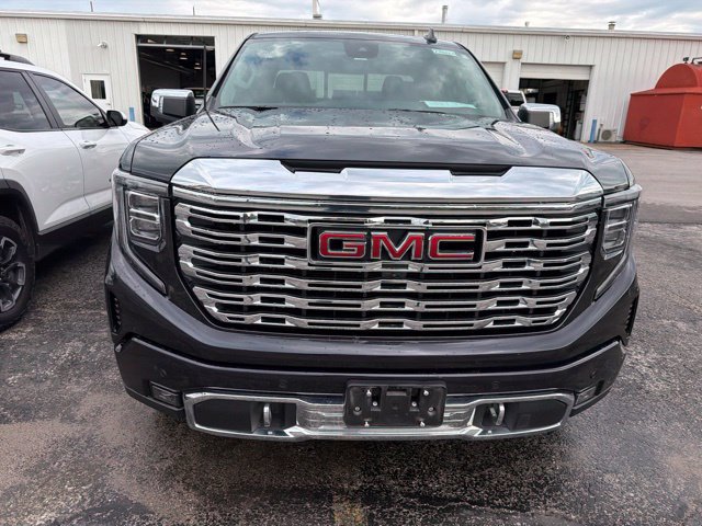 Used 2024 GMC Sierra 1500 Denali AWD/4WD image 6
