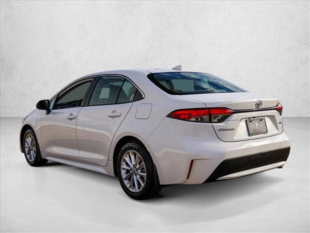 Used 2022 Toyota Corolla XLE FWD image 7