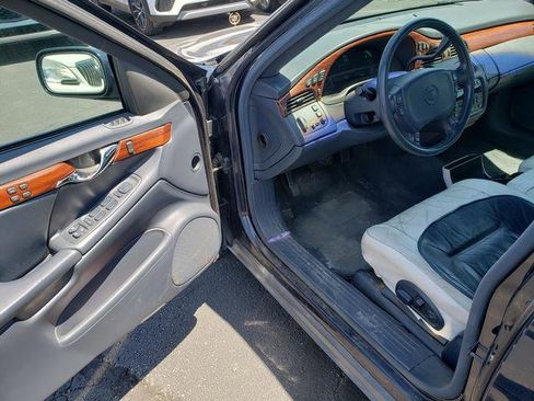 Used 2002 Cadillac De Ville w/ Comfort/Convenience Pkg FWD image 11