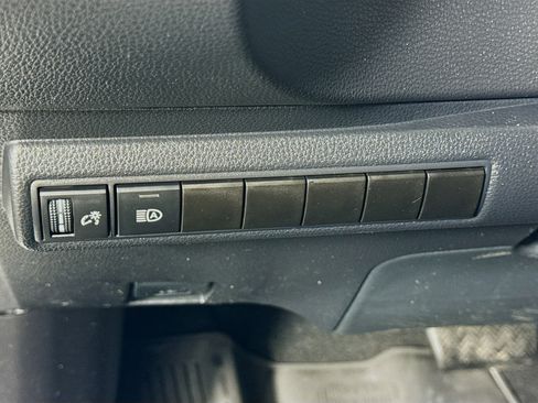 Certified 2023 Toyota Corolla SE image 10