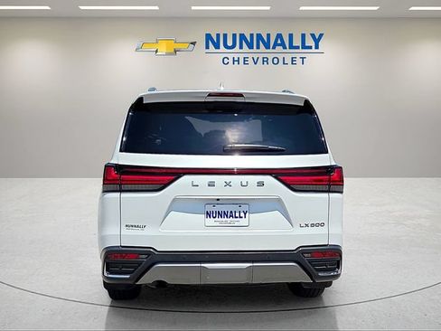 Used 2023 Lexus LX 600 4WD w/ Interior Upgrade Package image 4