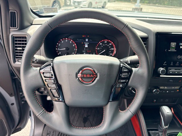 Used 2024 Nissan Frontier PRO-4X w/ Technology Package AWD/4WD image 20