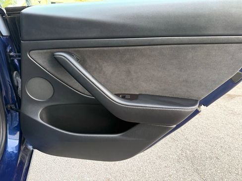 Used 2022 Tesla Model 3 image 29