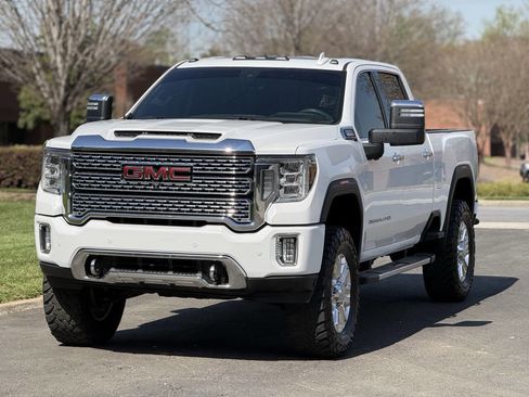 Used 2020 GMC Sierra 2500 Denali w/ Denali Ultimate Package image 2