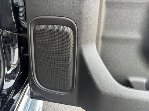 Used 2020 Chevrolet Silverado 1500 LTZ w/ LTZ Premium Package image 13