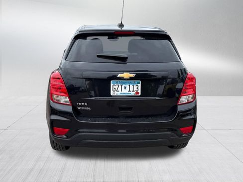 Used 2020 Chevrolet Trax LS w/ Tint and Cruise Package FWD image 5
