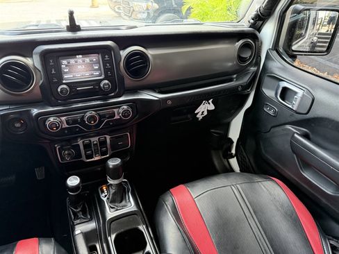 Used 2019 Jeep Wrangler Unlimited Sport S image 20