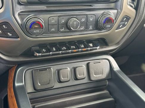 Certified 2018 Chevrolet Silverado 2500 High Country AWD/4WD image 41