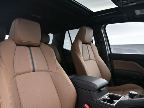 New 2026 Toyota 4Runner Limited image 19