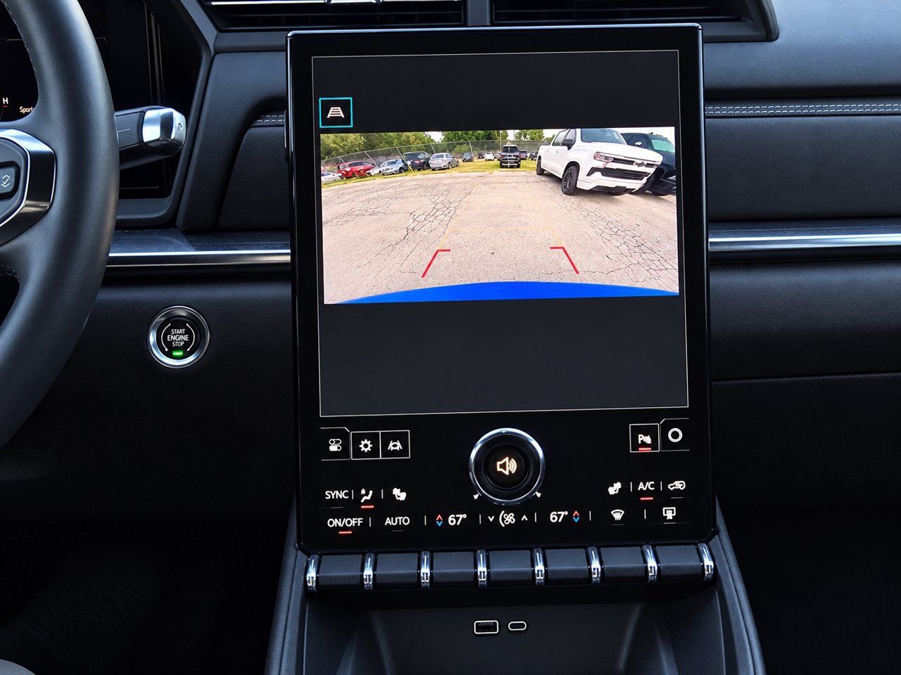 Used 2025 GMC Terrain Elevation w/ Elevation Premium Package FWD image 17