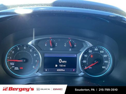 Used 2023 Chevrolet Traverse LT AWD/4WD image 15