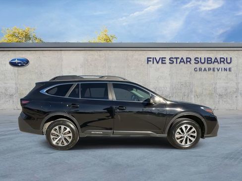 Used 2022 Subaru Outback Premium image 9