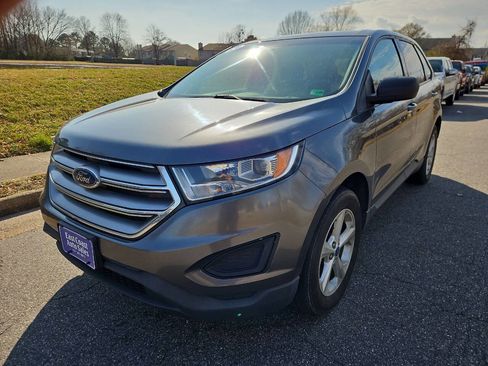 Used 2015 Ford Edge SE image 3