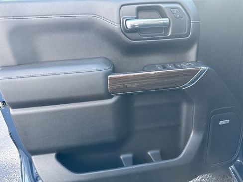 Used 2019 Chevrolet Silverado 1500 LT Trail Boss image 16