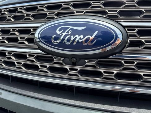 Used 2023 Ford Explorer King Ranch w/ Technology Package AWD/4WD image 41
