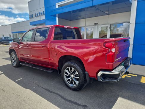 Used 2023 Chevrolet Silverado 1500 LT AWD/4WD image 8