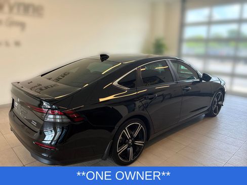 Used 2024 Honda Accord Sport image 2