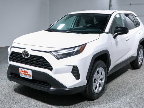 Used 2024 Toyota RAV4 LE FWD image 30