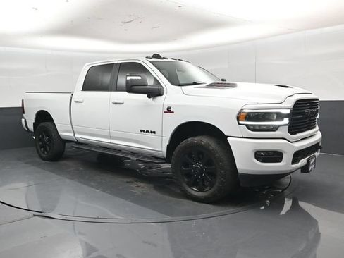 Used 2024 RAM 2500 Laramie w/ Night Edition AWD/4WD image 31