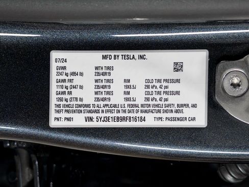 Used 2024 Tesla Model 3 Long Range AWD/4WD image 28