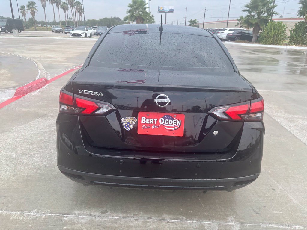 Used 2025 Nissan Versa S w/ S Plus Package FWD image 5