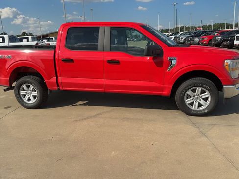 Used 2022 Ford F150 XLT image 2