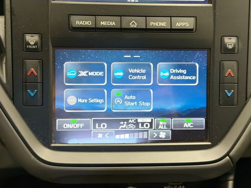 Used 2024 Subaru Crosstrek 2.0i AWD/4WD image 10
