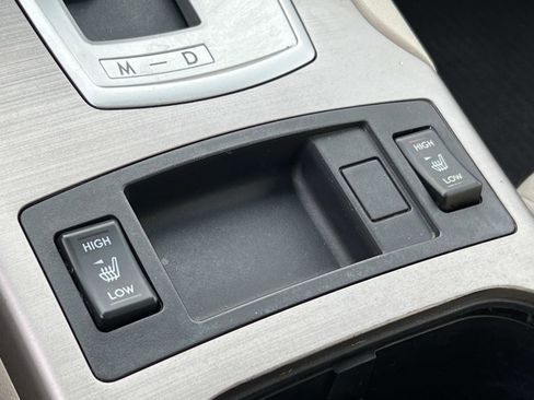 Used 2014 Subaru Outback 2.5i Premium image 32