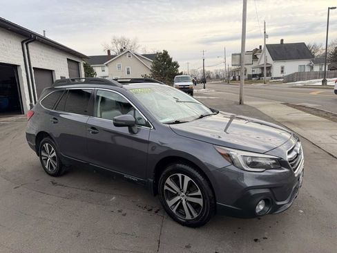 Used 2018 Subaru Outback 3.6R Limited image 6