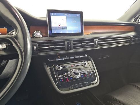 Used 2021 Lincoln Corsair Reserve w/ Equipment Group 201A image 35