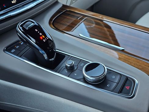 Used 2024 Cadillac Escalade Sport Platinum w/ Heavy-Duty Trailer Package image 59