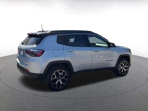 Used 2025 Jeep Compass Limited AWD/4WD image 14